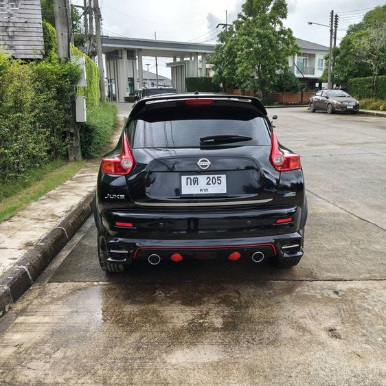 Nissan Juke 2014 1.6 V Sedan เบนซิน เกียร์อัตโนมัติ ดำ รูปที่ 4