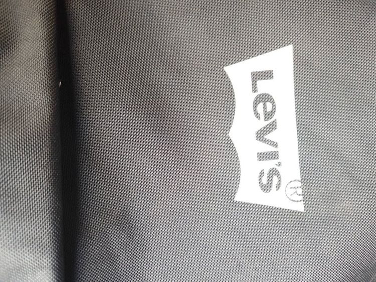 กระเป๋าสะพาย Levi's มือ1  รูปที่ 3
