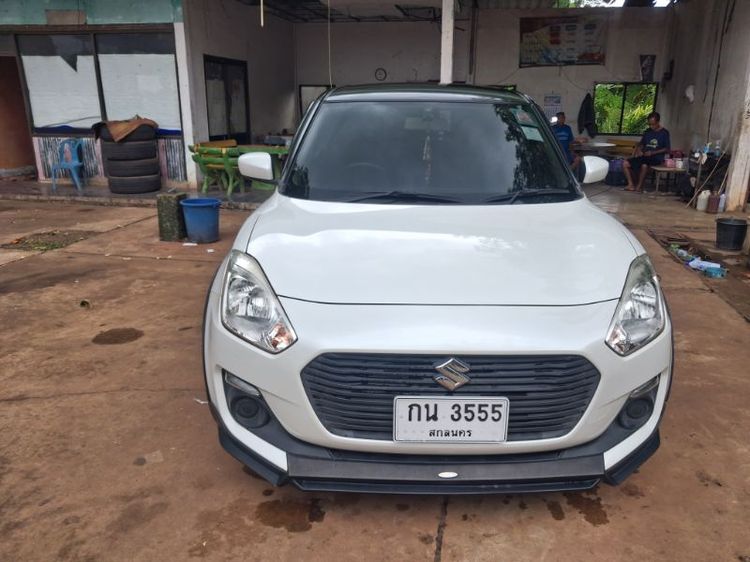 รถ Suzuki Swift 1.2 GL สี ขาว