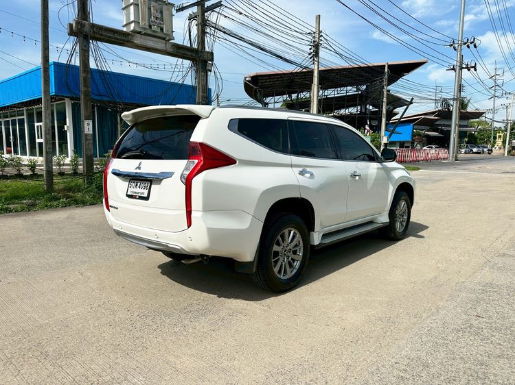 Mitsubishi Pajero Sport 2016 2.4 GT Utility-car ดีเซล ไม่ติดแก๊ส เกียร์อัตโนมัติ ขาว รูปที่ 4