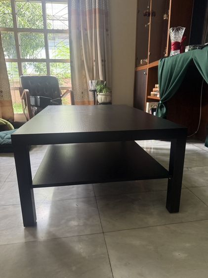 โต๊ะในห้องนั่งเล่น coffee table