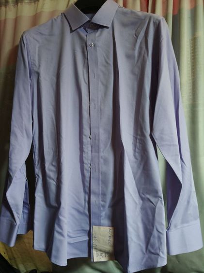 เสื้อเชิ้ตแขนยาวสีม่วงอ่อน