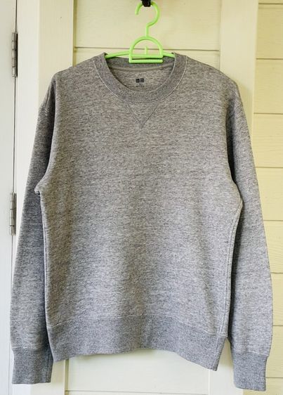 อื่นๆ สเวตเชิ้ต EU 39 เทา เสื้อสเวตเตอร์แขนยาว (Sweatshirt) แบรนด์ Uniqlo (S อก-39) มือสอง