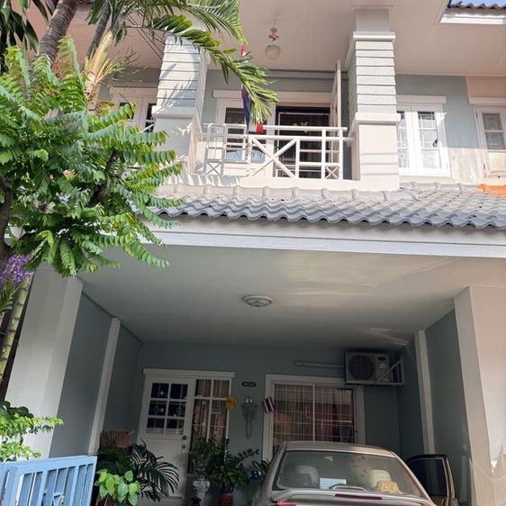 ขายบ้าน **** 2.1 ล้าน  เจ้าของขายเอง 3 ห้องนอน 2 ห้องน้ำ เหล็กดัด/มุ้งลวด/ผ้าม่าน/แอร์ใหม่ 3 สามตัว /รีโนเวทแล้ว/พร้อมอยู่ ใกล้ ถนนใหญ่สายเมน 150 เมตร Cj / 7-11