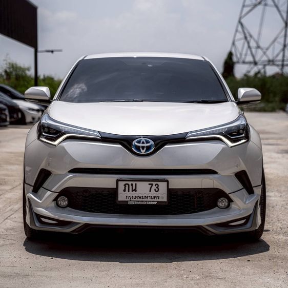 Toyota C-HR 2018 1.8 Hybrid Hi Sedan ไฮบริด ขาว รูปที่ 2