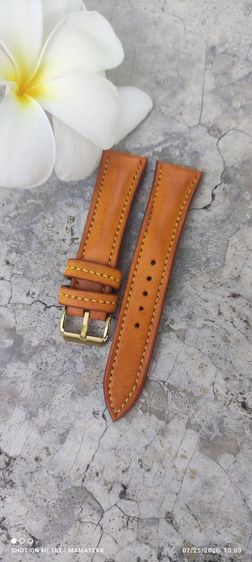 สายนาฬิกาหนังฟอกฝาดอิตาลี สีเหลืองแทน Handmade ขนาดหู 22 มม. มีหนุนนูน + เสริมหนังให้ทนทาน + ซับ รูปที่ 3