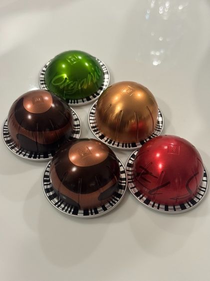 เครื่องชงกาแฟ Nespresso Vertuo Next สีเเดง รูปที่ 4