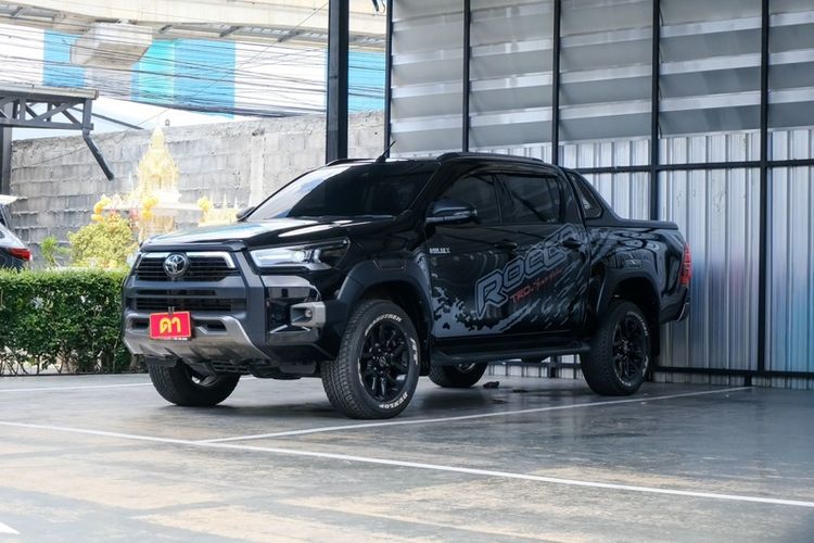Toyota Hilux Revo 2023 2.4 Prerunner G Rocco Pickup ดีเซล ไม่ติดแก๊ส เกียร์อัตโนมัติ ดำ รูปที่ 2