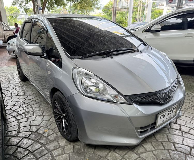 รถ Honda Jazz 1.5 S i-VTEC สี บรอนซ์เงิน