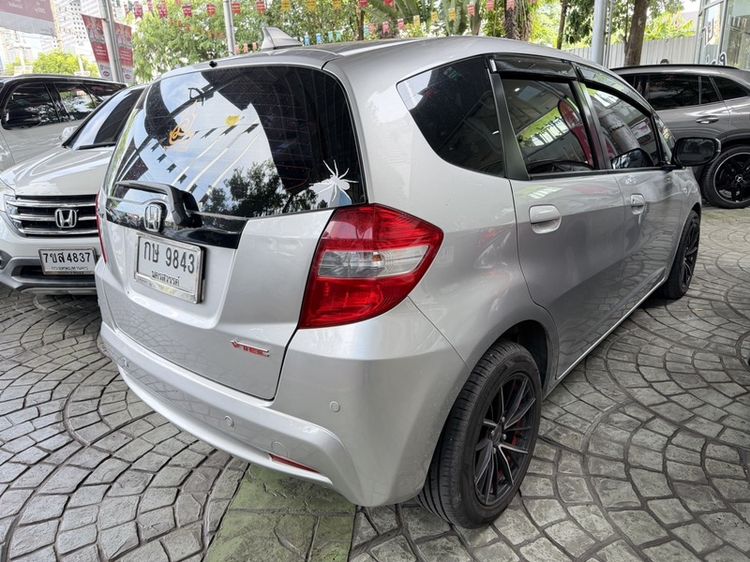 Honda Jazz 2012 1.5 S i-VTEC Sedan เบนซิน ไม่ติดแก๊ส เกียร์อัตโนมัติ บรอนซ์เงิน รูปที่ 4