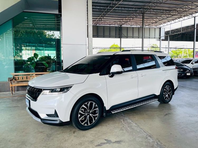 Kia Grand Carnival 2023 2.2 LX Utility-car ดีเซล เกียร์อัตโนมัติ ขาว