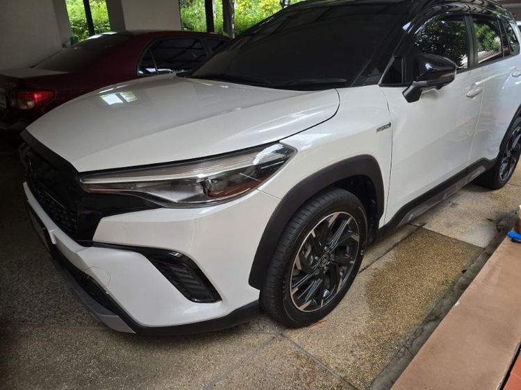 รถ Toyota Corolla Cross 1.8 Hybrid Premium Safety GR Sport สี ขาว