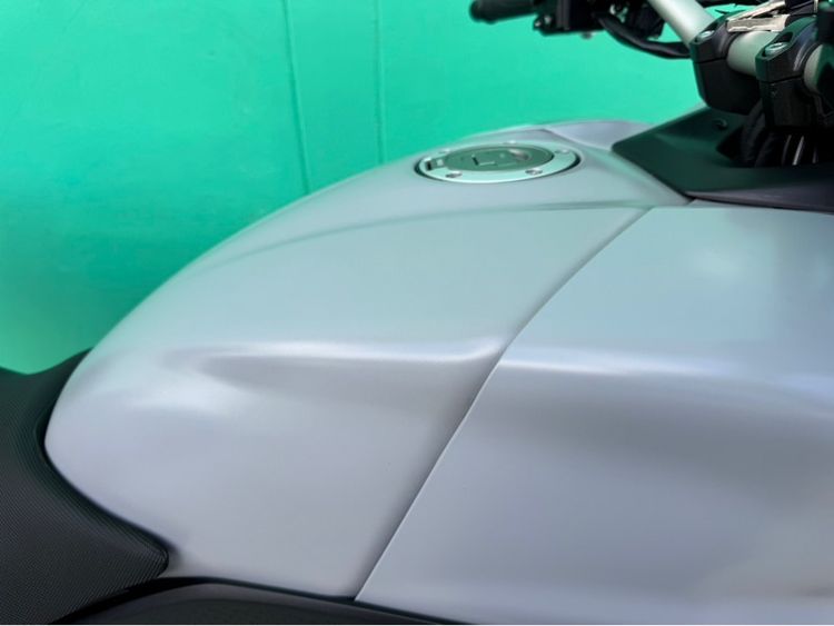 Yamaha Niken สีเทา ปี2020 วิ่ง2,000โล 3สูบ900cc  รูปที่ 5