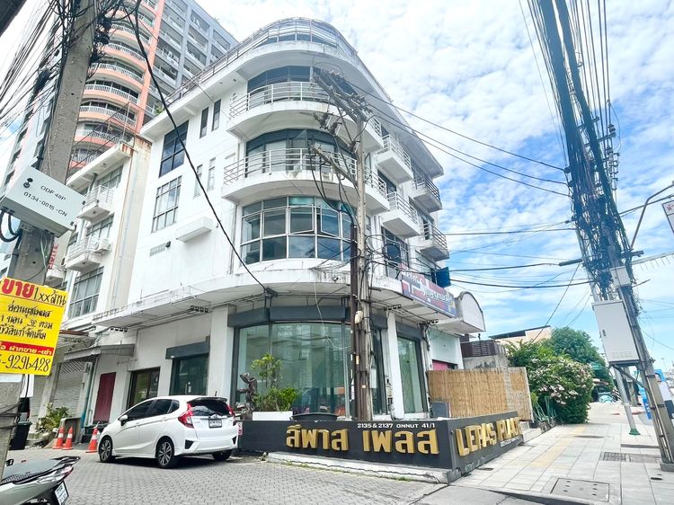 อาคารพาณิชย์2คูหาห้องมุม ตรงข้ามอ่อนนุช54