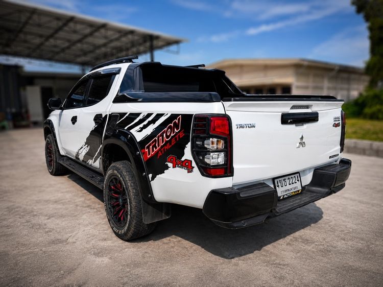 Mitsubishi Triton 2023 2.4 4WD ATHLETE Pickup ดีเซล เกียร์อัตโนมัติ ขาว รูปที่ 2