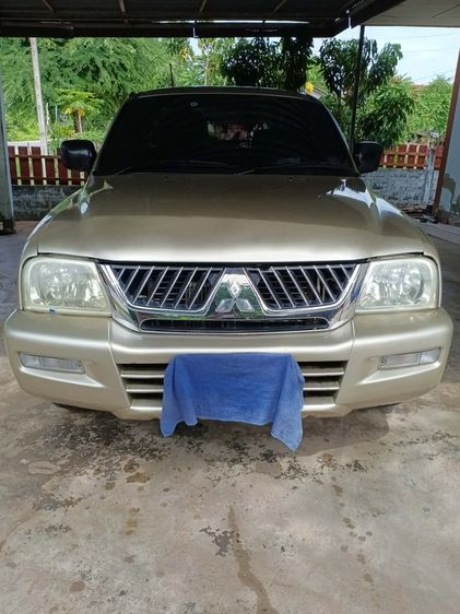 รถ Mitsubishi Strada Grandis 2.8 Grandis GLX สี บรอนซ์ทอง