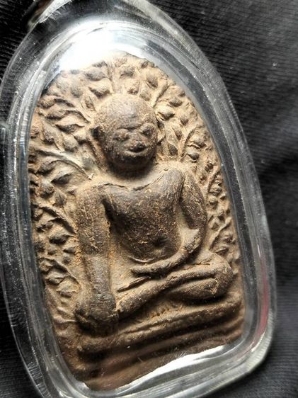 พระเปิมลำพูนเนื้อโทนเขียว รูปที่ 3