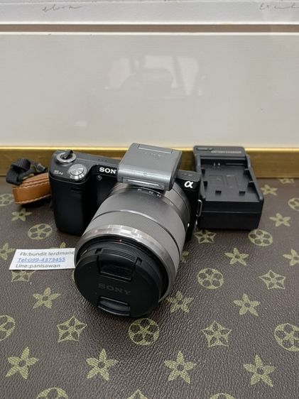 กล้องมิลเลอร์เลส กล้อง Sony Nex5 พร้อมเลนส์ 18-55 แฟลชคู่ตัวพร้อมใช้งาน