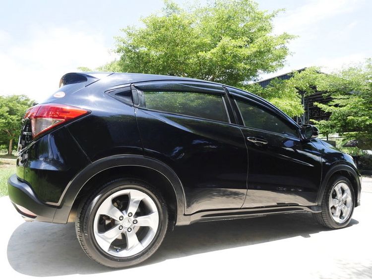 Honda HR-V 2015 1.8 E Utility-car เบนซิน ไม่ติดแก๊ส เกียร์อัตโนมัติ ดำ รูปที่ 4