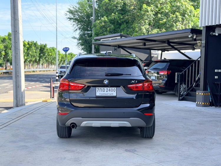 BMW X1 2018 1.5 sDrive18i xLine Utility-car เบนซิน ไม่ติดแก๊ส เกียร์อัตโนมัติ ดำ รูปที่ 3