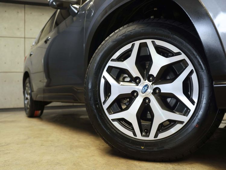Subaru Forester 2024 2.0 I-L Eyesight Awd Utility-car เบนซิน ไม่ติดแก๊ส เกียร์อัตโนมัติ เทา รูปที่ 4