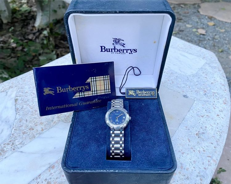 นาฬิกาBurberry Vintage Watch (Swiss made)