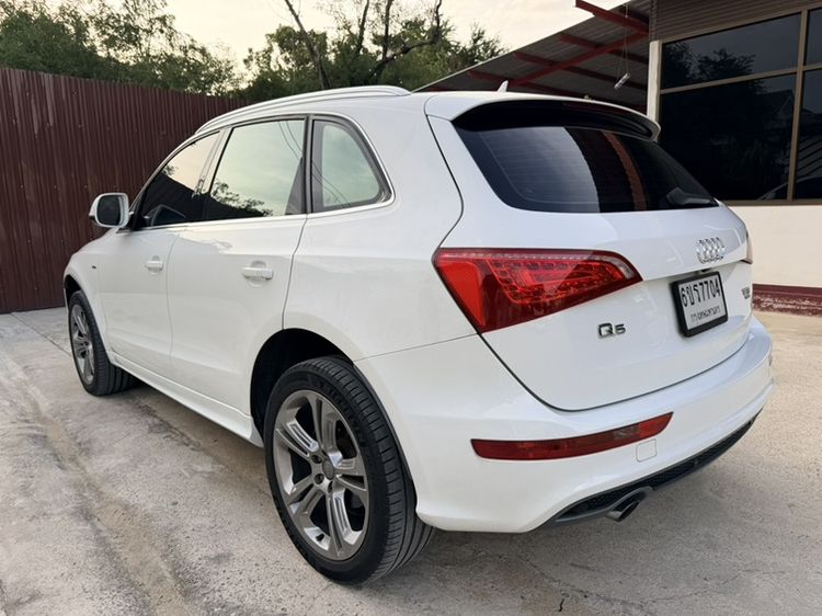 Audi Audi Q5  2011 2.0 TFSI Quattro 4WD Sedan เบนซิน ไม่ติดแก๊ส เกียร์อัตโนมัติ ขาว รูปที่ 4