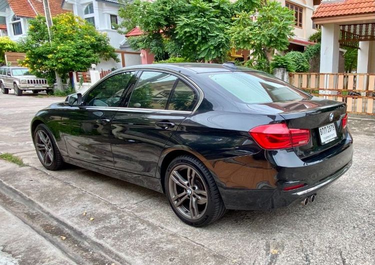 BMW Series 3 2018 320d Sedan ดีเซล เกียร์อัตโนมัติ ดำ รูปที่ 4