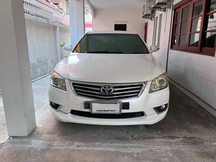 รถ Toyota Camry 2.0 G Extremo สี ขาว