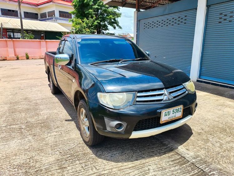 รถ Mitsubishi Triton 2.4 GL สี ดำ