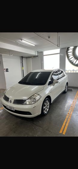 Nissan Tiida 2008 1.6 S Sedan เบนซิน ไม่ติดแก๊ส เกียร์อัตโนมัติ ขาว รูปที่ 2