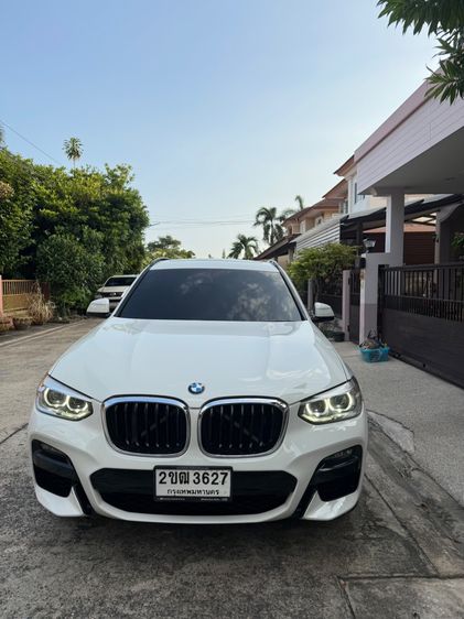 รถ BMW X3 2.0 xDrive20d 4WD สี ขาว