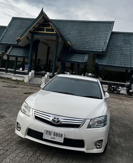 รถ Toyota Camry 2.4 Hybrid สี ขาว