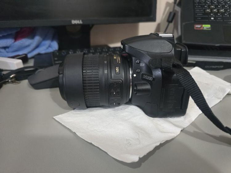 กล้อง DSLR ไม่กันน้ำ Nikon D5200