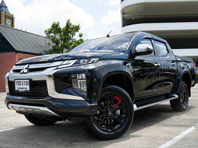 รถ Mitsubishi Triton 2.4 Plus GLS สี ดำ