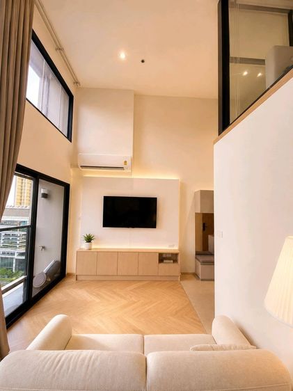 อื่นๆ ไม่อนุญาต ตกแต่งครบ 2022 🏙️ NA REVA Charoennakhon 49 sqm.  1 Bed Loft - 1 Bath Rental 28,000 THB.  🌊 RIVER VEIW ✨ High ceiling 🔥 รูปที่ 4