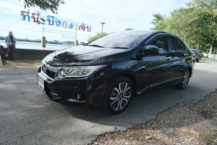 Honda City 2019 1.5 Sv i-VTEC Sedan เบนซิน ไม่ติดแก๊ส เกียร์อัตโนมัติ ดำ รูปที่ 3