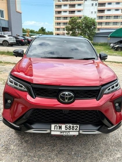 Toyota Fortuner 2023 2.4 Legender Utility-car ดีเซล เกียร์อัตโนมัติ แดง รูปที่ 4