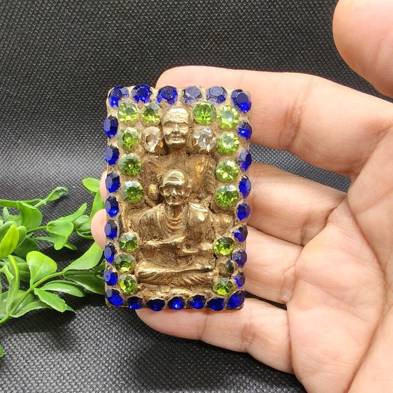 th67พระสมเด็จเนื้อแก้วสีผึ้ง หลังหลวงปู่ทวดและสมเด็จโต ประดับพลอยนพเก้า มงคลกรุวังหน้า เมตตามหานิยม แคล้วคลาดปลอดภัย รูปที่ 5