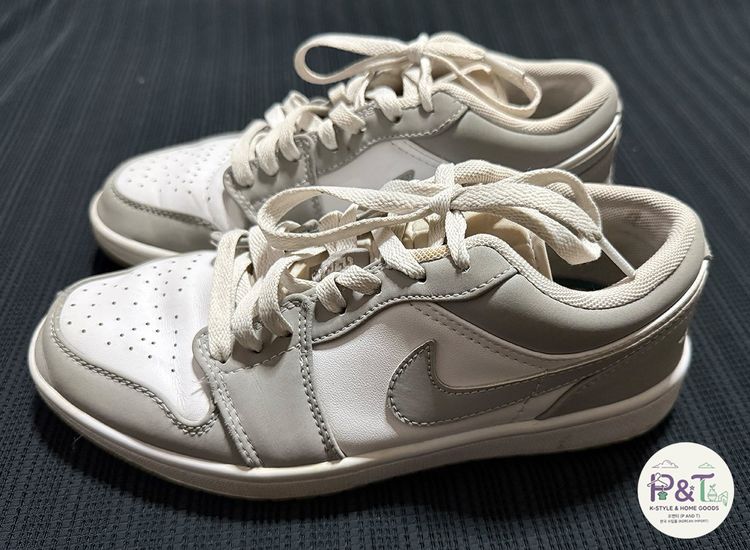 รองเท้าผ้าใบ อื่นๆ UK 7.5 | EU 41 1/3 | US 8 ขาว ขายรองเท้า NIKE แท้ สภาพใหม่ 95 เปอร์เซ็นต์ จากเกาหลี