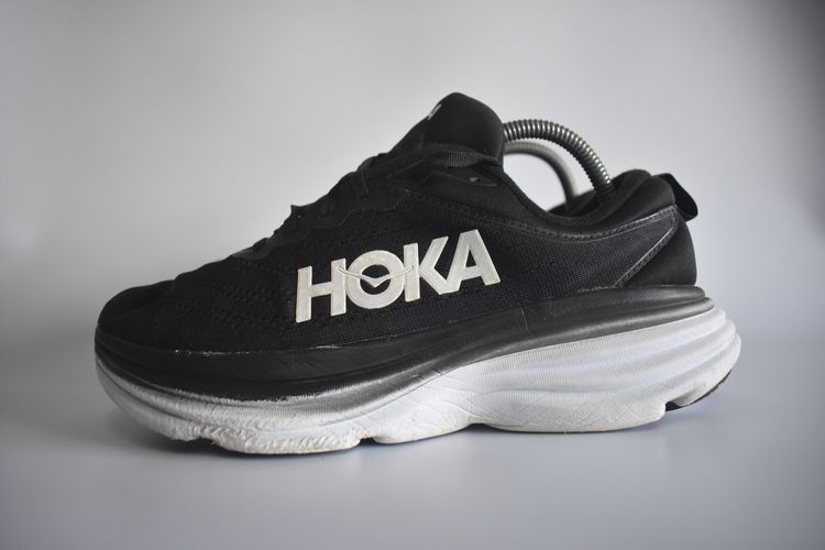ส่งฟรี รองเท้า HOKA (2022) มือสอง ของแท้ Size 42 ความยาว 27 ซม.