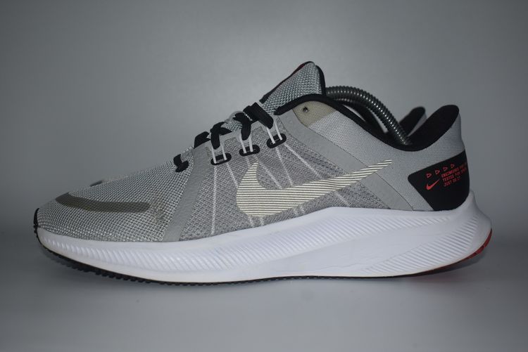 ส่งฟรี รองเท้า Nike (2021) มือสอง ของแท้ Size 44.5 ความยาว 28.5 ซม.