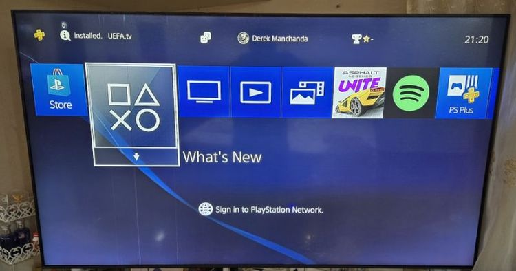 Sony เครื่องเกมส์โซนี่ เพลย์สเตชั่น PS4 (Playstation 4) เชื่อมต่อไร้สายได้ PlayStation 4 CUH-1200A