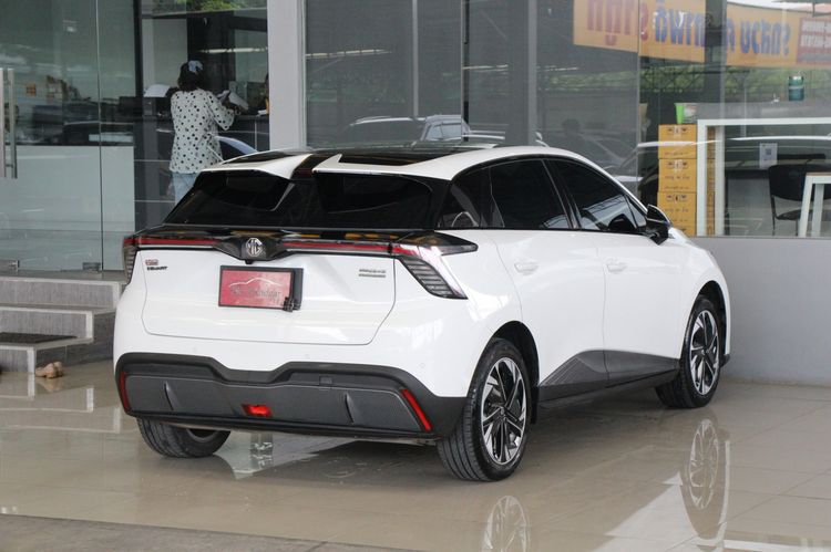 MG MG4 2023 Electric Sedan ไฟฟ้า ไม่ติดแก๊ส เกียร์อัตโนมัติ ขาว รูปที่ 2