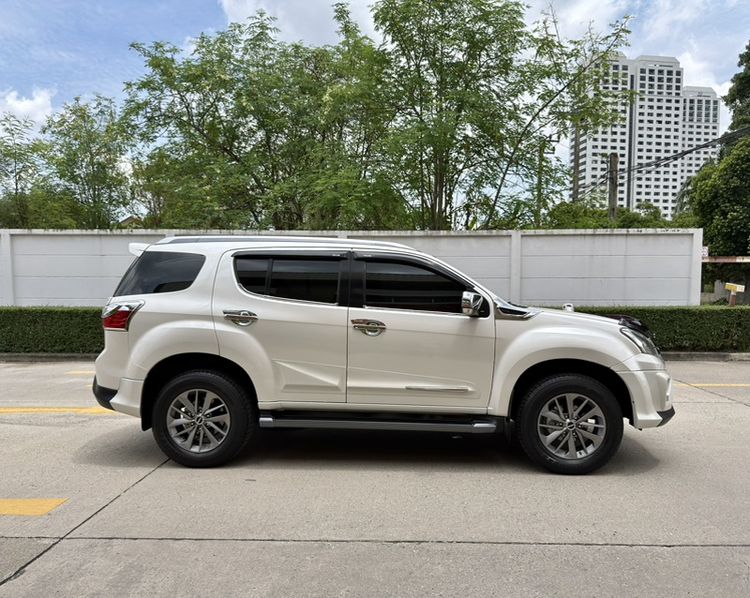 Isuzu MU-X 2015 3.0 Pickup ดีเซล ไม่ติดแก๊ส เกียร์อัตโนมัติ ขาว รูปที่ 3