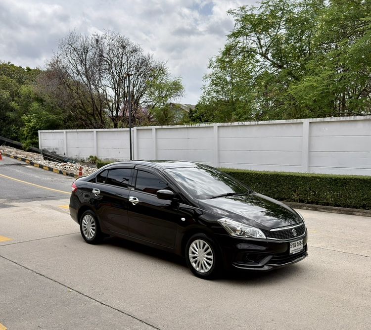 รถ Suzuki Ciaz 1.2 GL สี ดำ