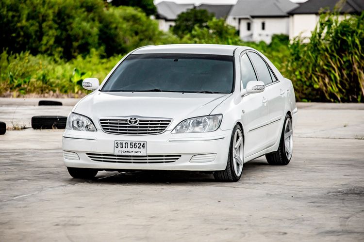 Toyota Camry 2003 2.4 V Sedan เบนซิน LPG เกียร์อัตโนมัติ ขาว