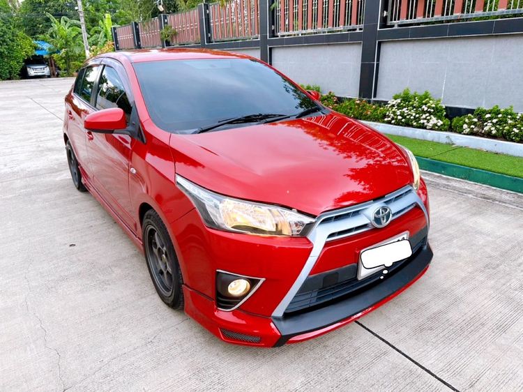 Toyota Yaris 2016 1.2 E Sedan เบนซิน เกียร์อัตโนมัติ แดง