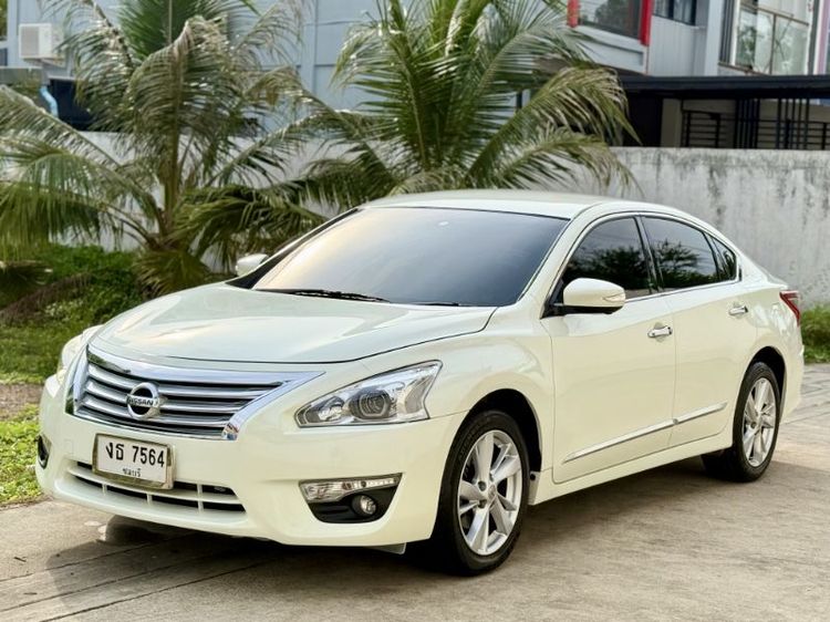 Nissan Teana 2014 2.0 XL Sedan ดีเซล ไม่ติดแก๊ส เกียร์อัตโนมัติ ขาว