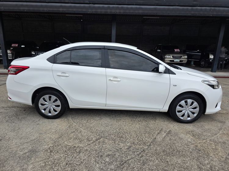 Toyota Vios 2016 1.5 J Sedan เบนซิน ไม่ติดแก๊ส เกียร์อัตโนมัติ ขาว รูปที่ 4